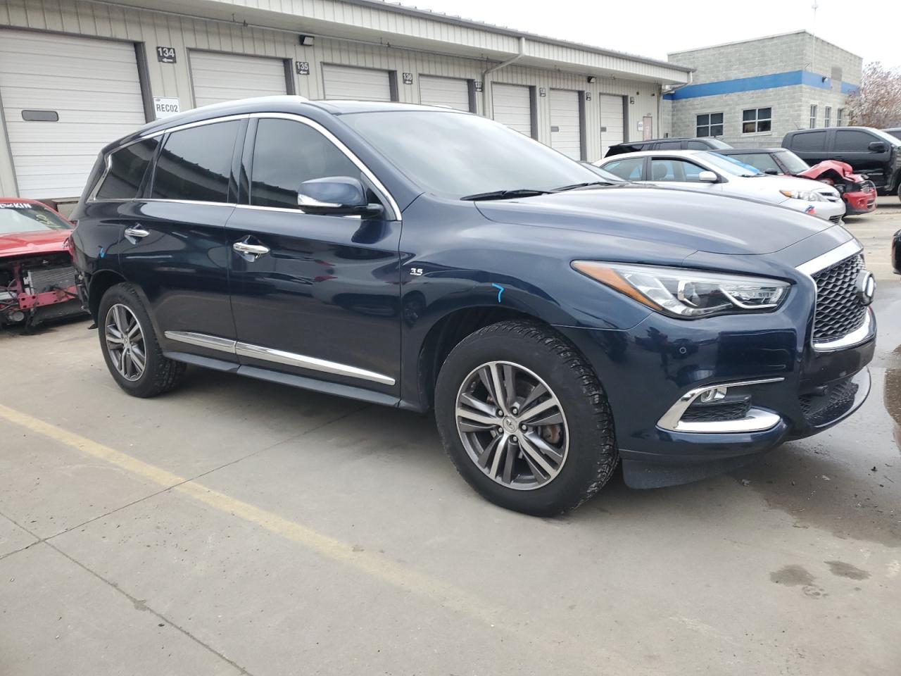 2017 INFINITI QX60 - Image 4