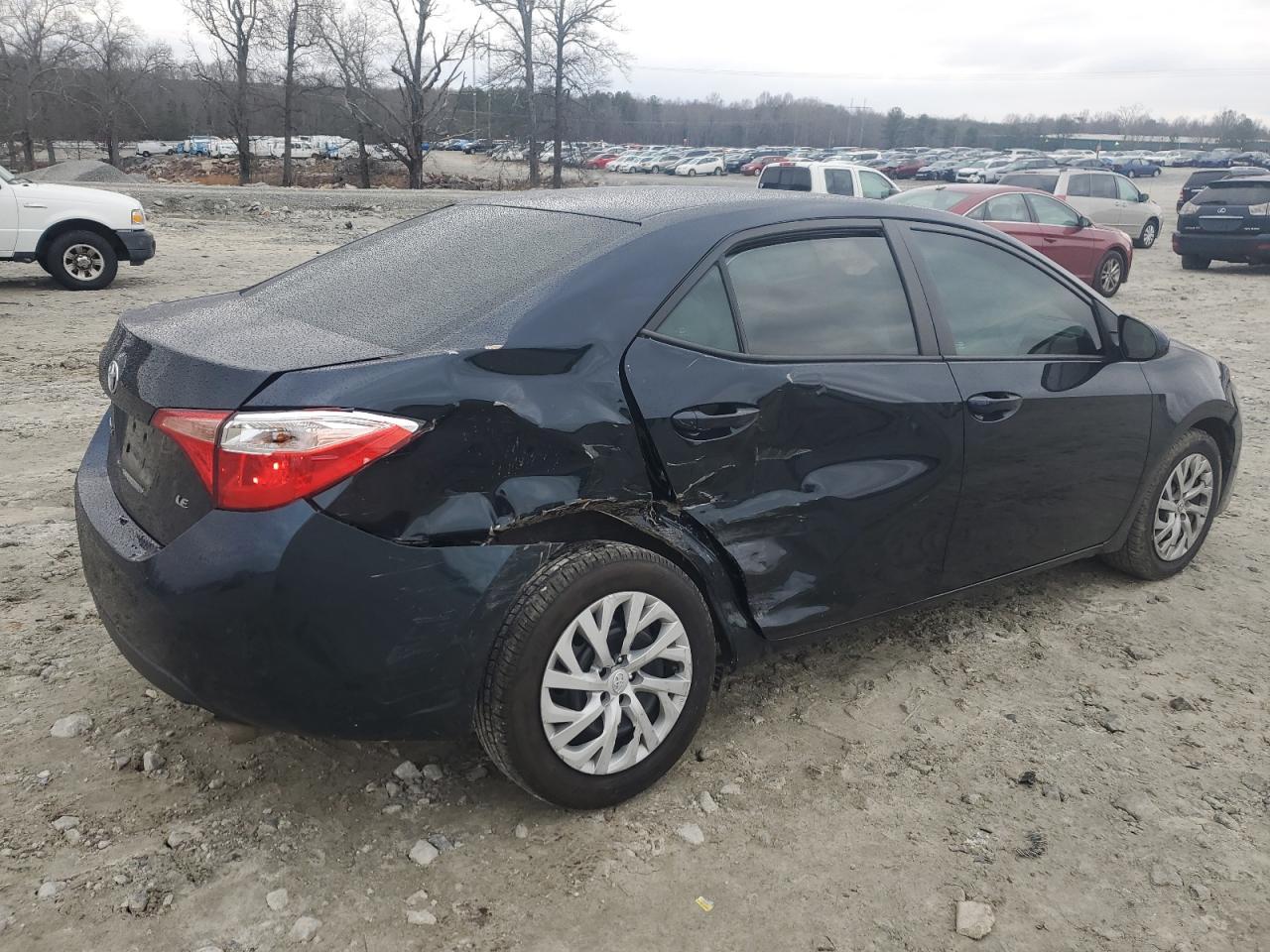2018 TOYOTA COROLLA L - Image 3