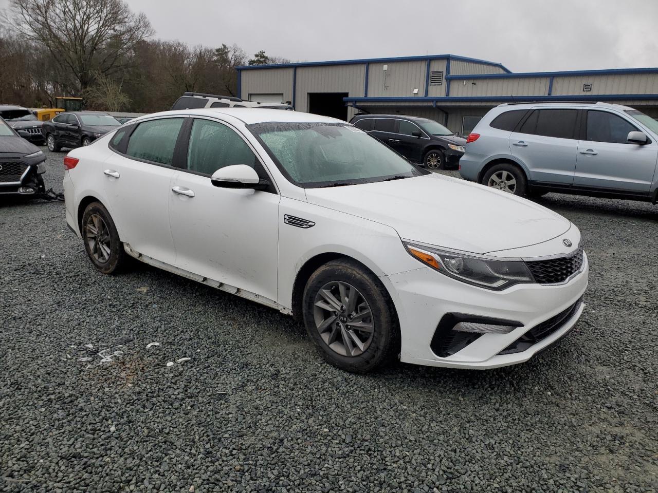 2020 KIA OPTIMA LX - Фото 4