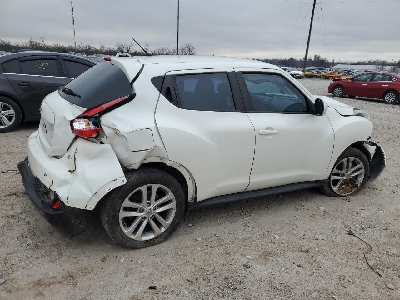 2016 NISSAN JUKE S - Фото 3