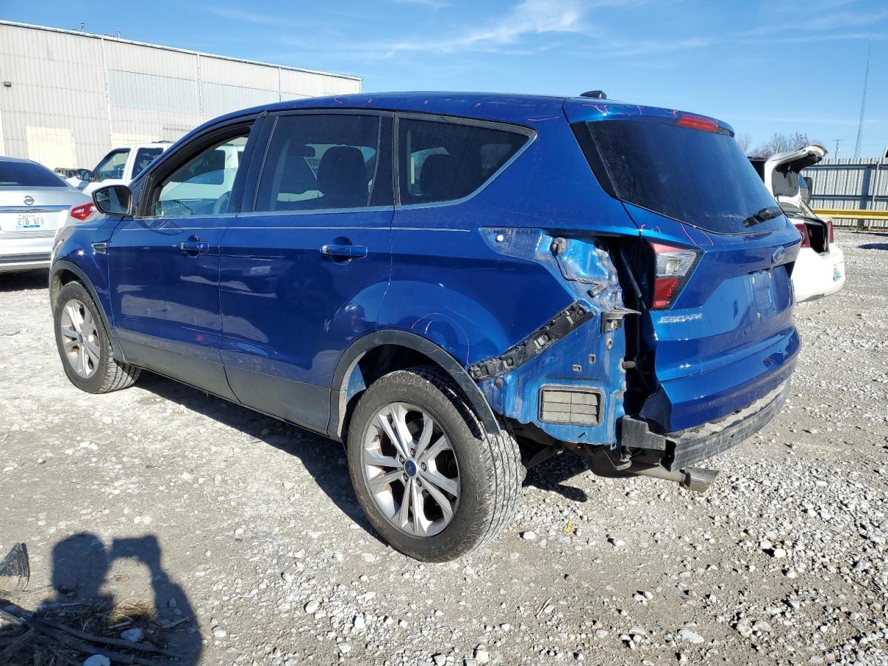 2017 FORD ESCAPE SE - Image 2