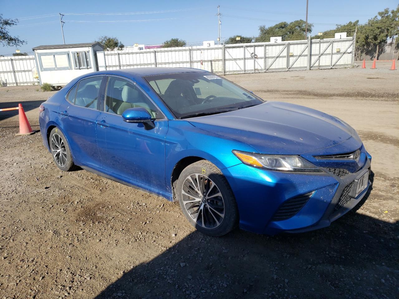 2018 TOYOTA CAMRY L - Фото 4