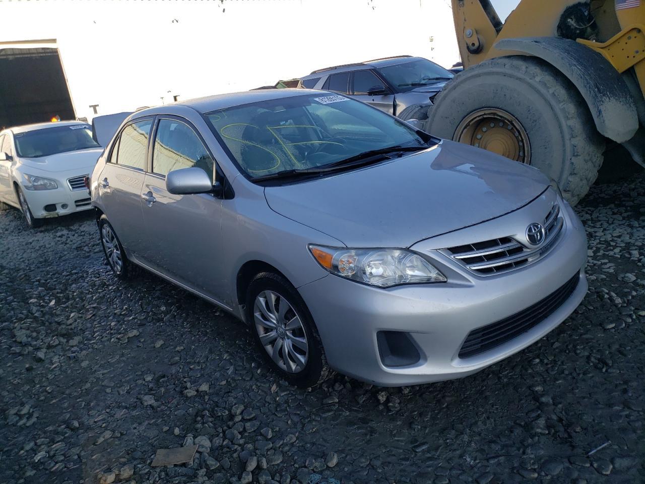 2013 TOYOTA COROLLA BA - Фото 4
