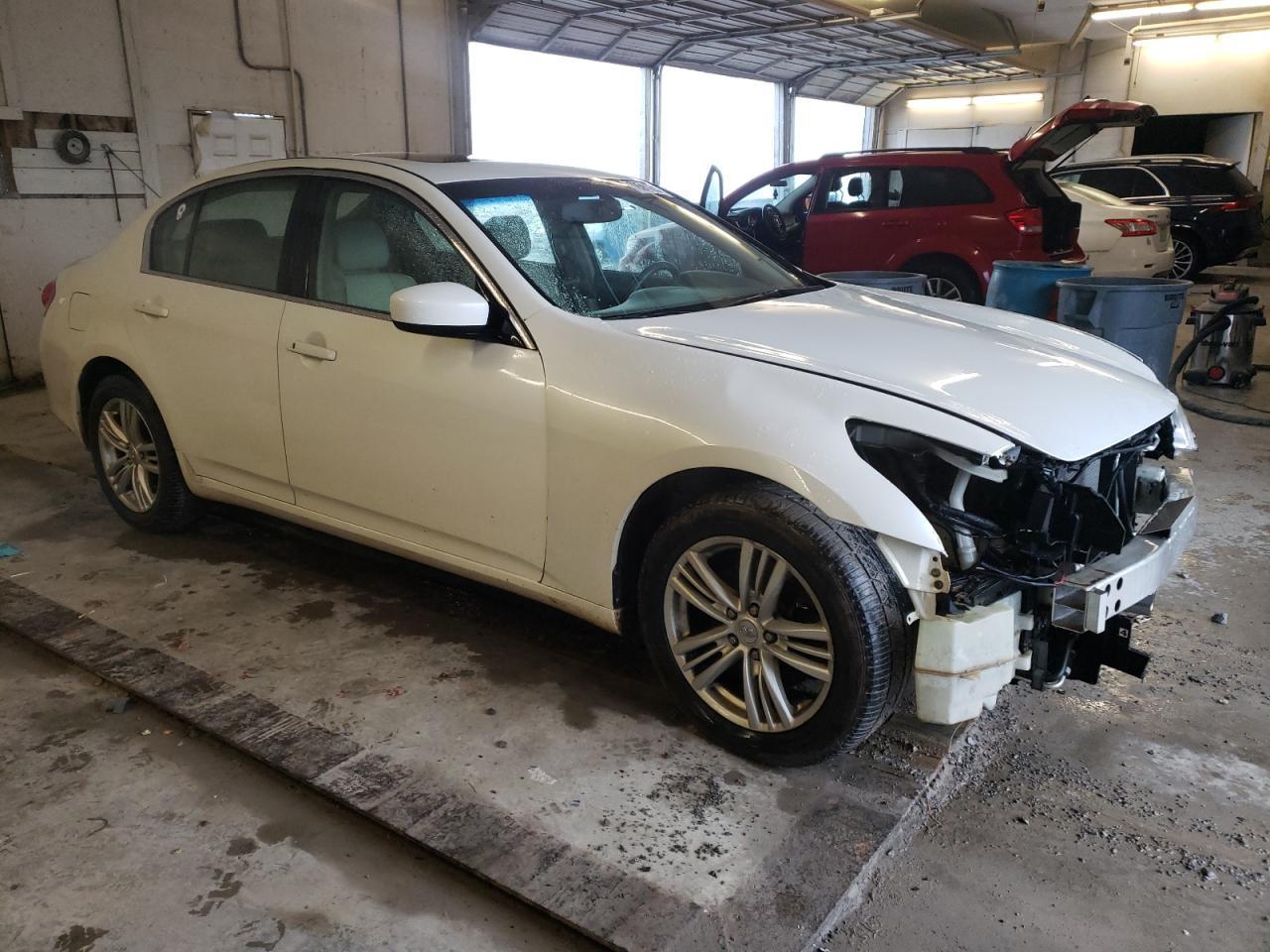 2012 INFINITI G37 - Image 4