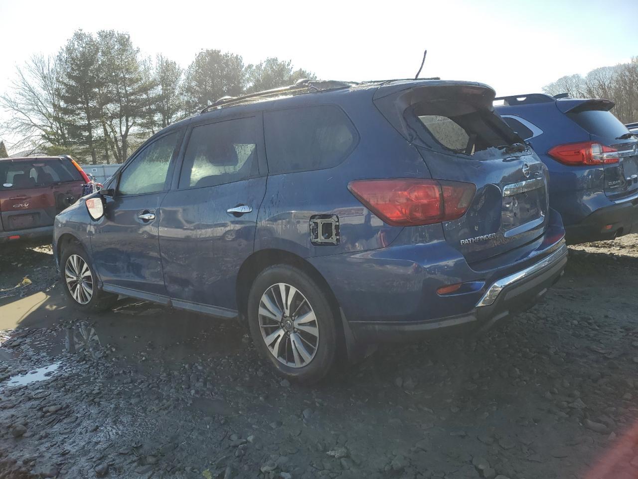 2017 NISSAN PATHFINDER - Image 2