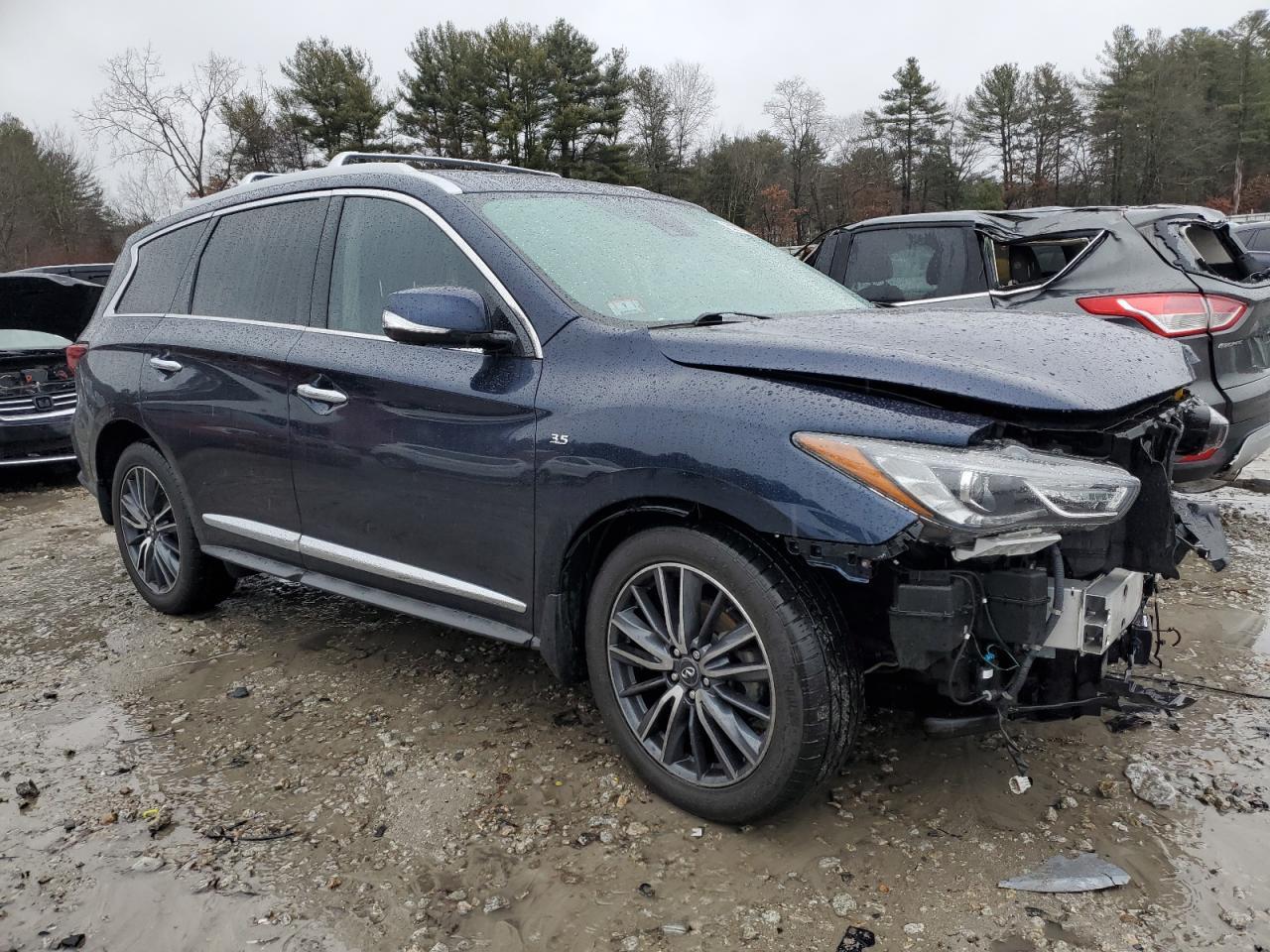 2019 INFINITI QX60 LUXE - Image 4