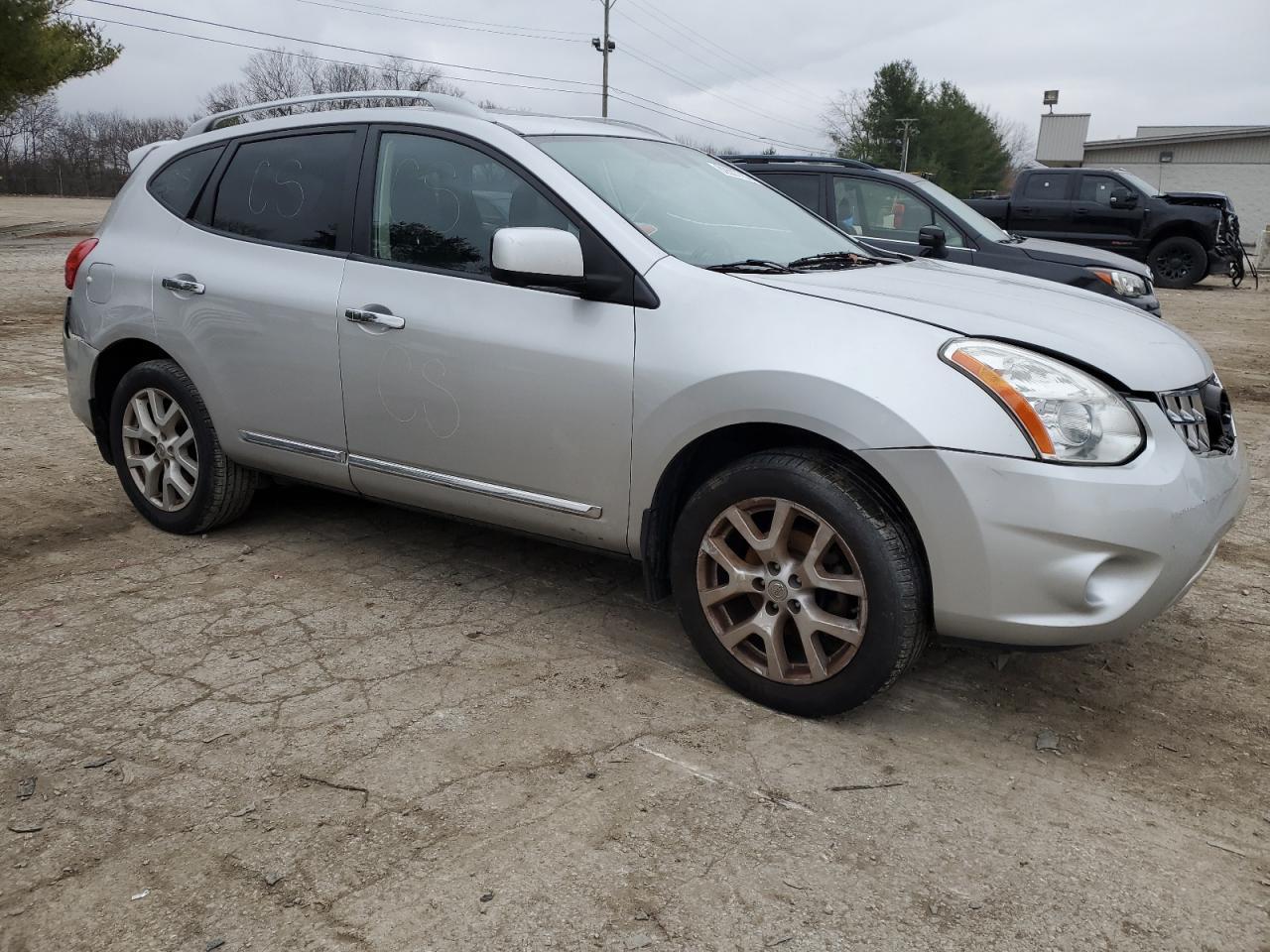 2013 NISSAN ROGUE S - Image 4