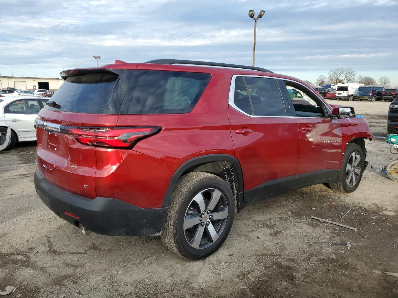 2023 CHEVROLET TRAVERSE L - Фото 3