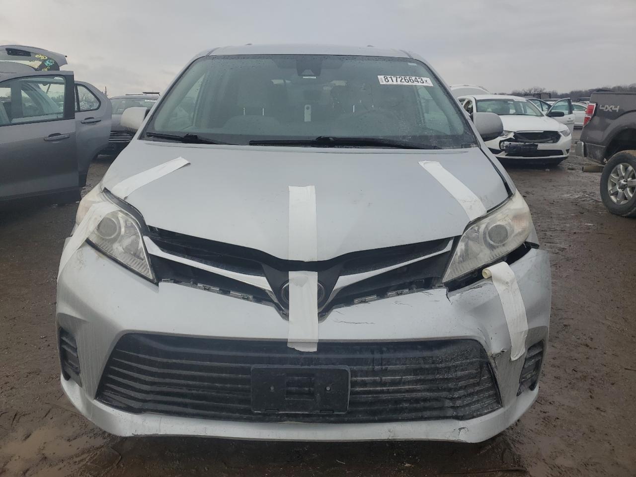 2019 TOYOTA SIENNA LE - Фото 5