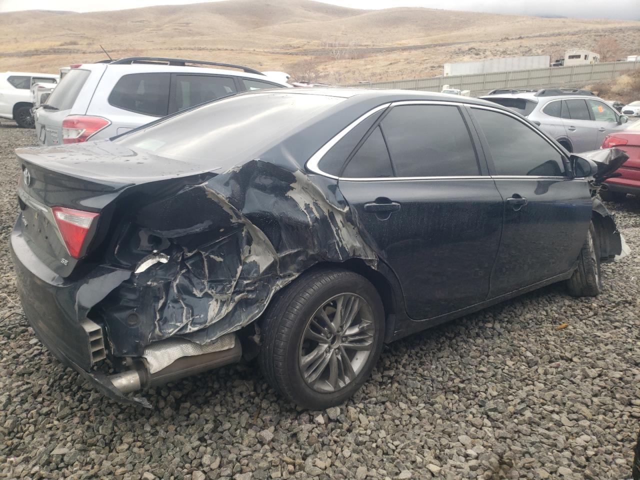 2015 TOYOTA CAMRY LE - Фото 3