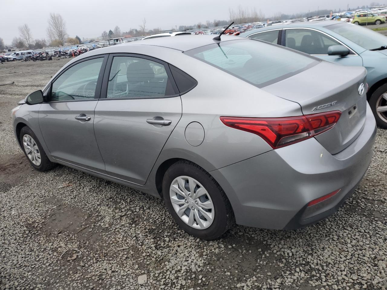 2021 HYUNDAI ACCENT SE - Фото 2
