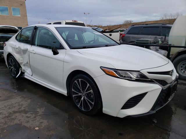 2020 Toyota Camry Se - Фото 4