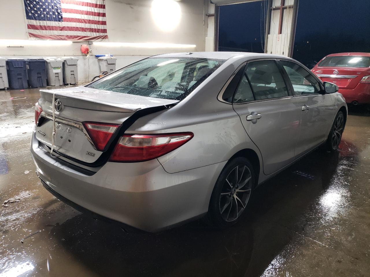 2015 TOYOTA CAMRY LE - Image 3