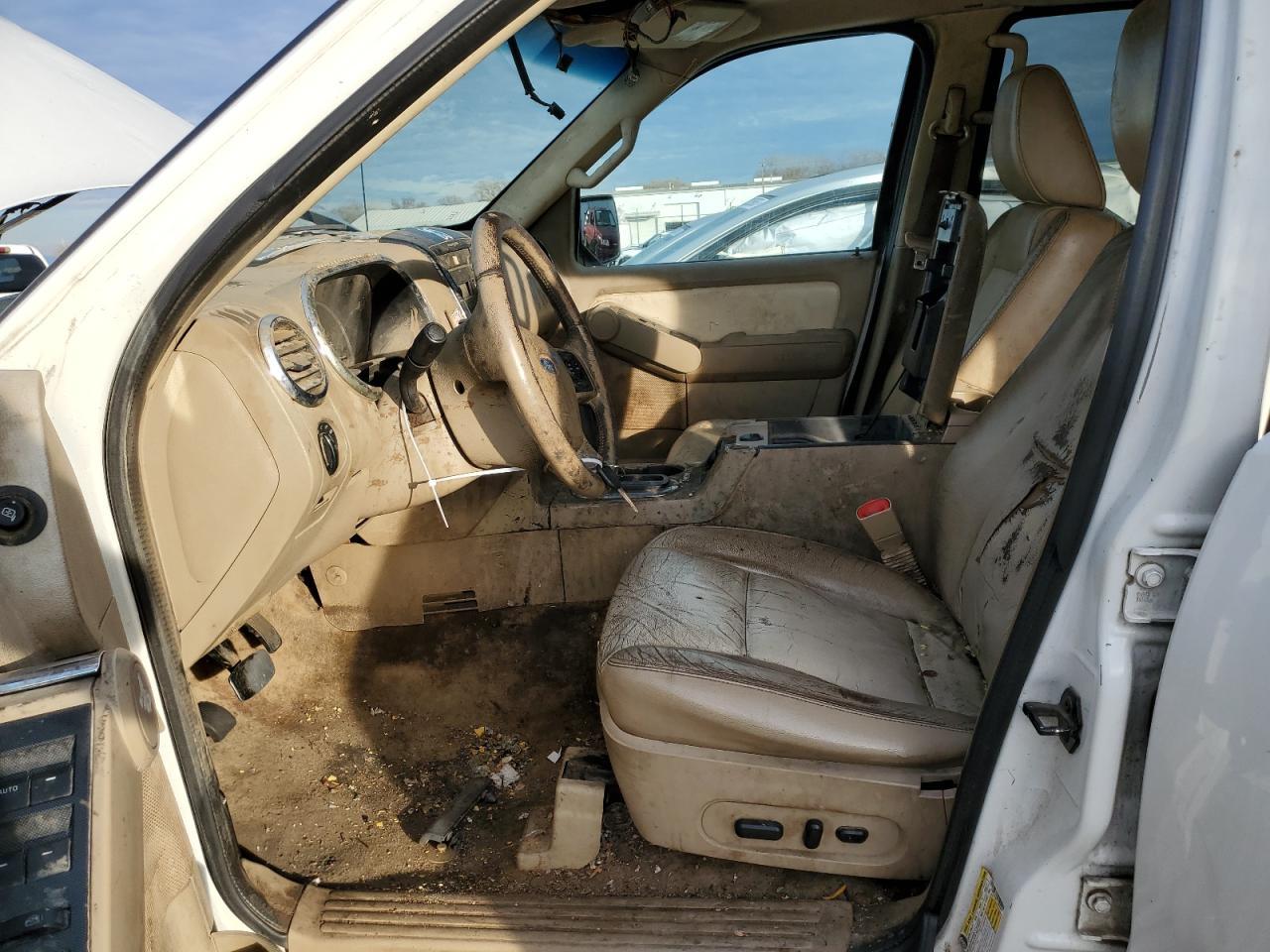 2010 FORD EXPLORER X - Image 7