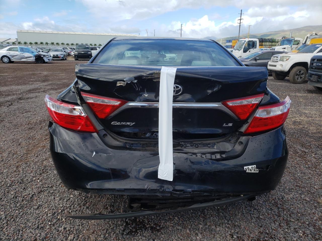 2016 TOYOTA CAMRY LE - Image 6