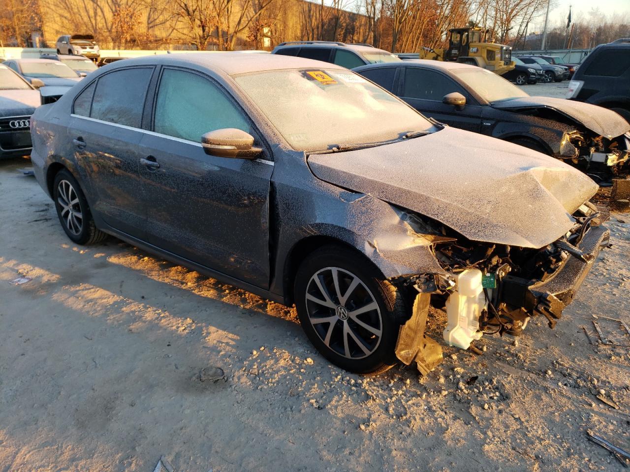 2017 VOLKSWAGEN JETTA SE - Image 4