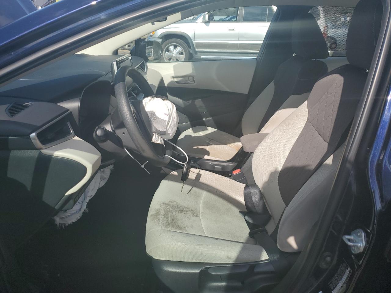 2021 TOYOTA COROLLA LE - Фото 7