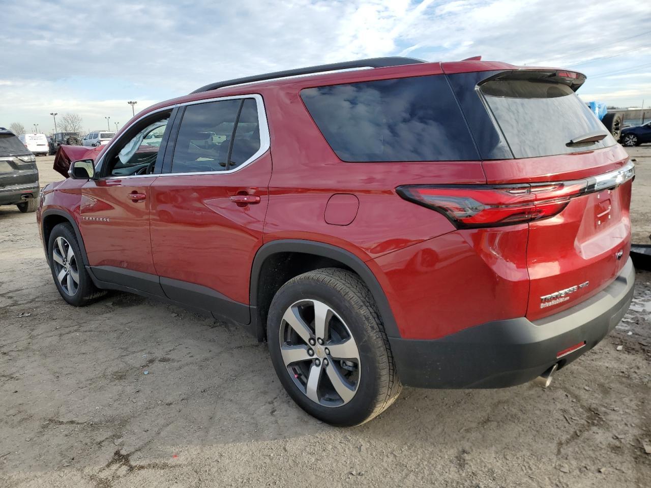 2023 CHEVROLET TRAVERSE L - Фото 2
