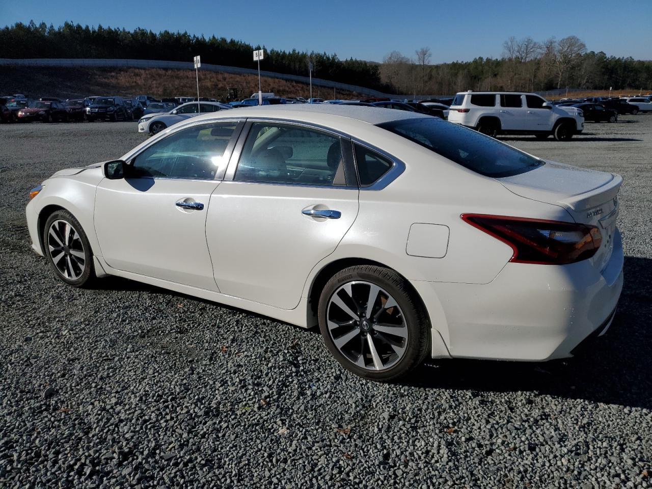 2018 NISSAN ALTIMA 2.5 - Фото 2