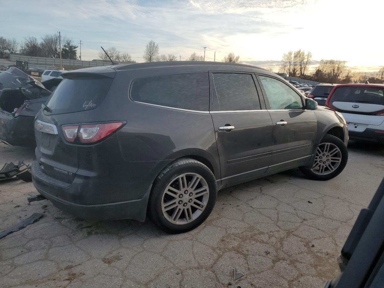 2014 CHEVROLET TRAVERSE L - Image 3