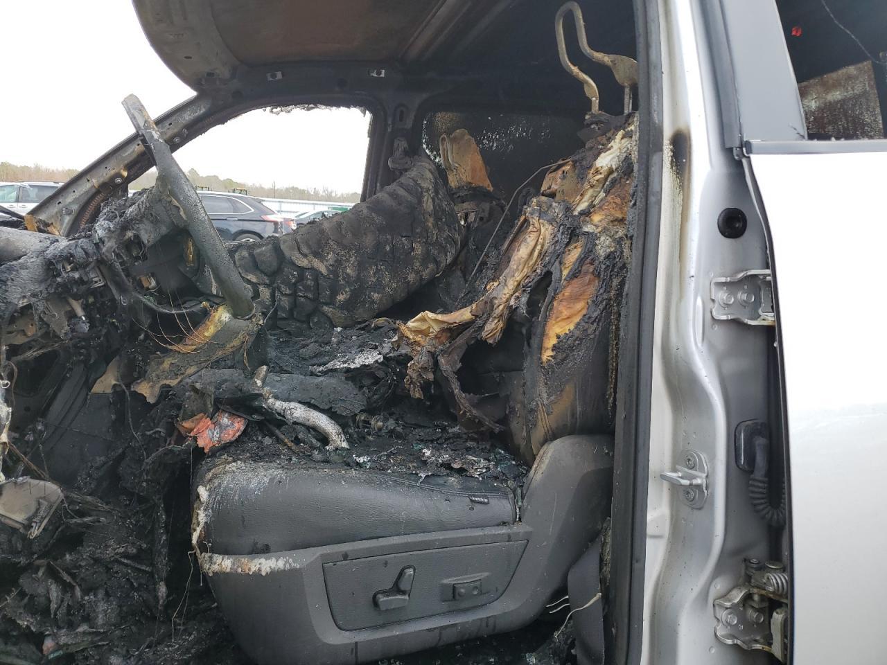 2015 RAM 1500 SLT - Image 7