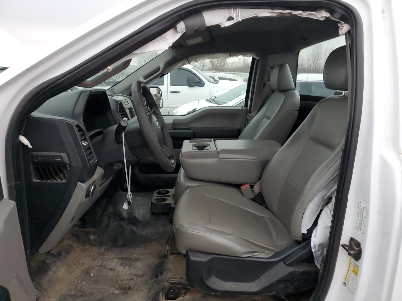 2016 FORD F150 - Фото 7