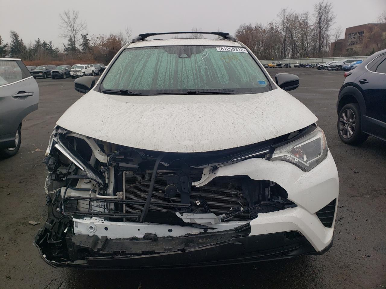 2017 TOYOTA RAV4 LE - Фото 5