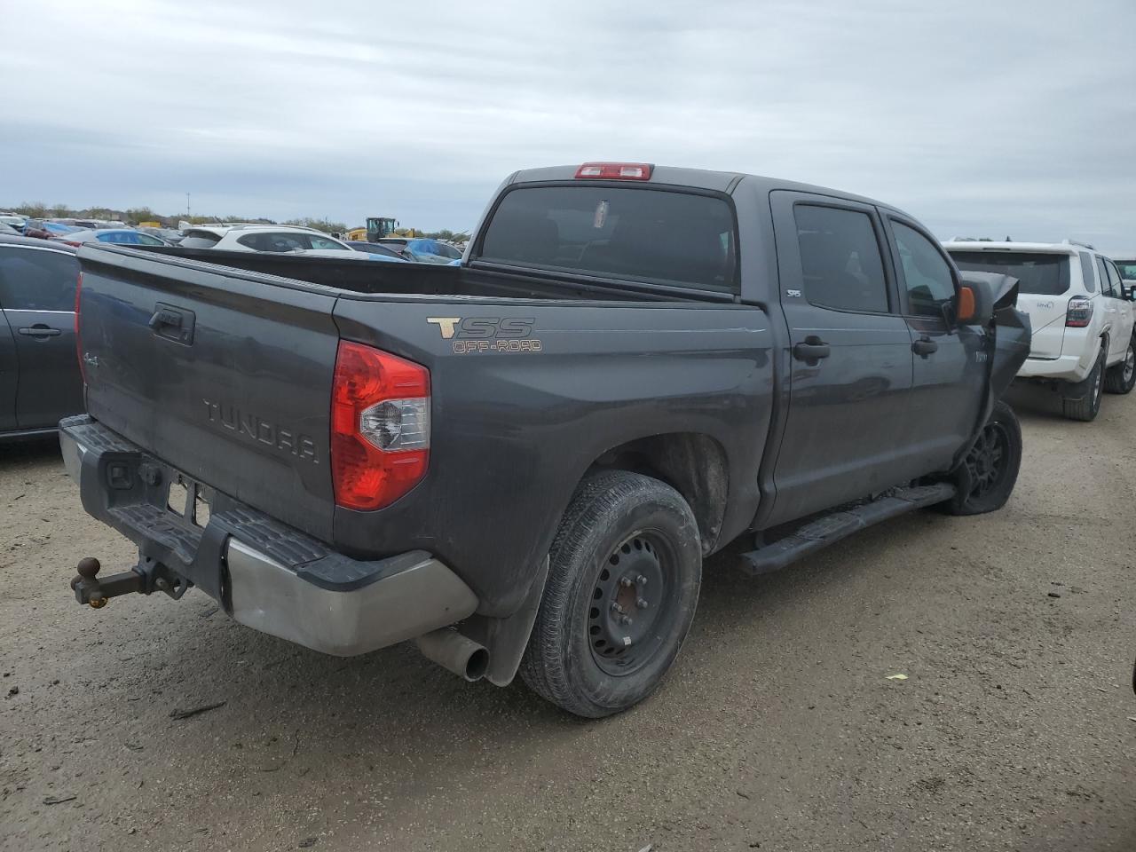 2014 TOYOTA TUNDRA CRE - Image 3