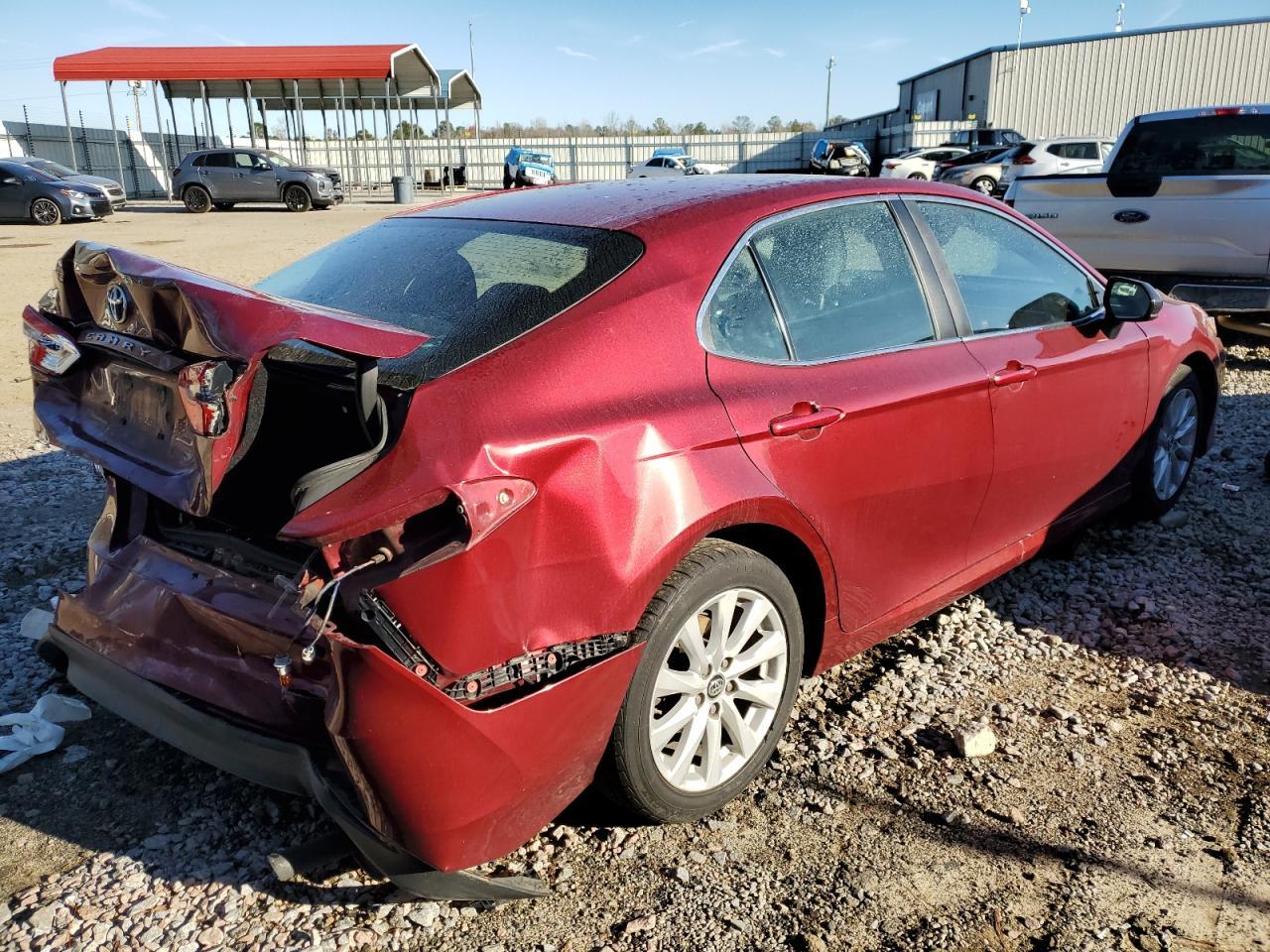 2018 TOYOTA CAMRY L - Image 3