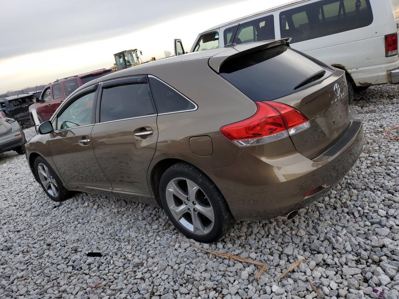 2011 TOYOTA VENZA - Image 2