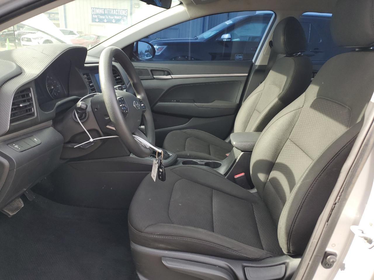 2019 HYUNDAI ELANTRA SE - Image 7