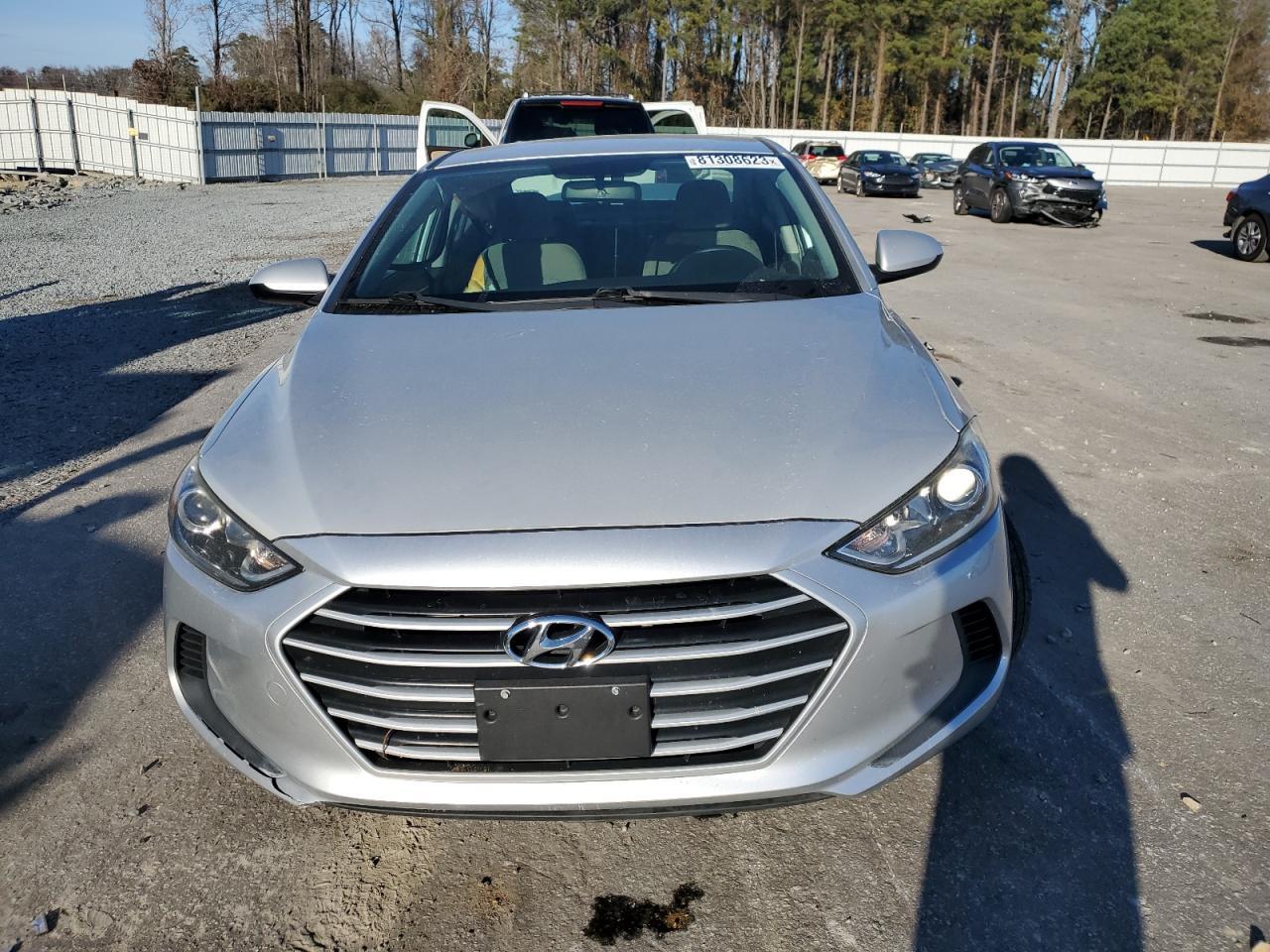 2017 HYUNDAI ELANTRA SE - Фото 5