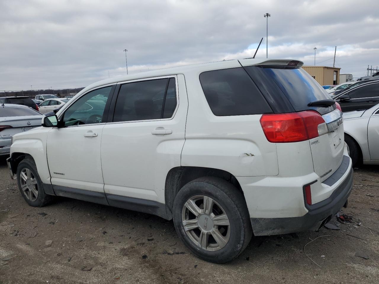 2016 GMC TERRAIN SL - Image 2