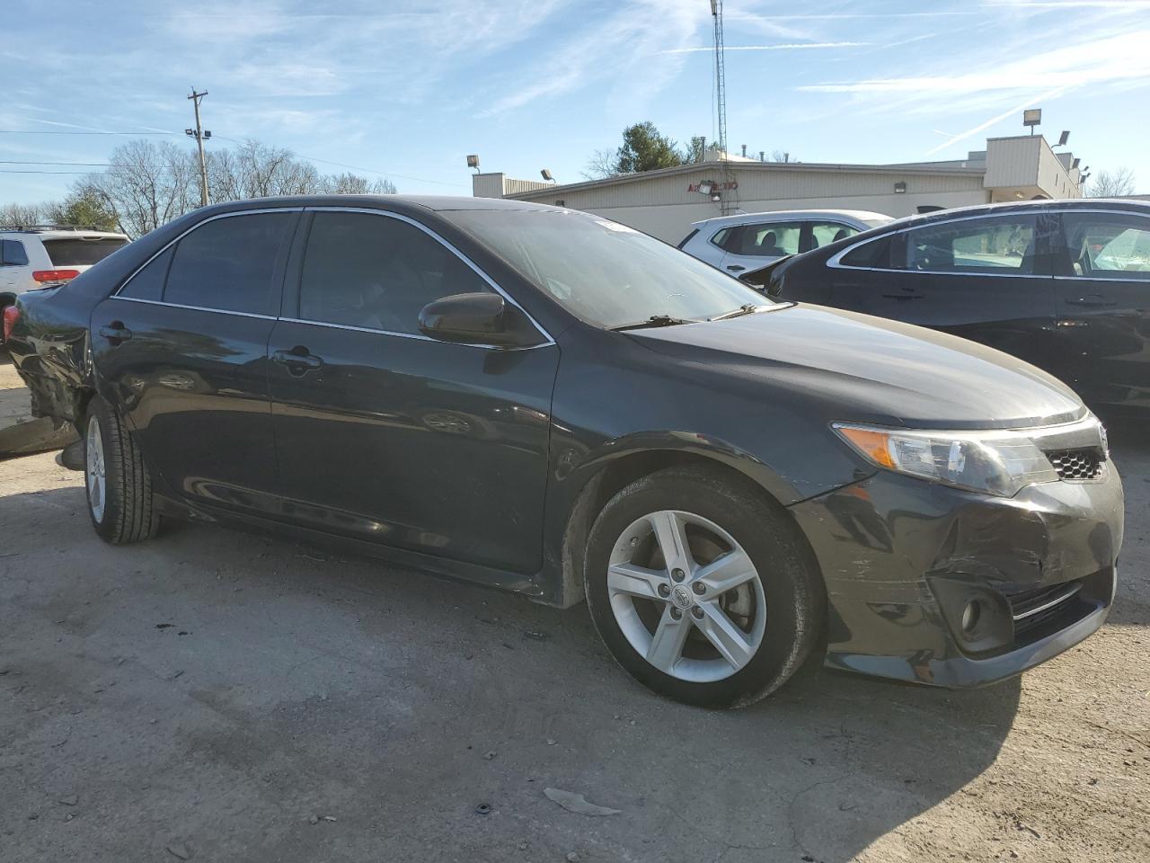 2014 TOYOTA CAMRY L - Фото 4