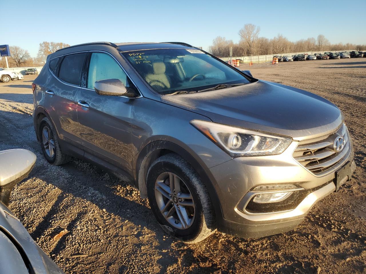 2017 HYUNDAI SANTA FE S - Image 4
