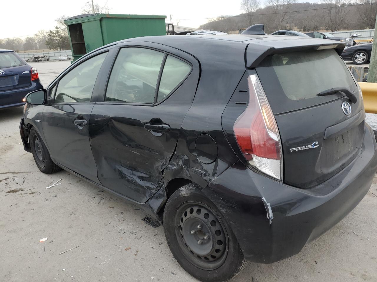 2015 TOYOTA PRIUS C - Image 2