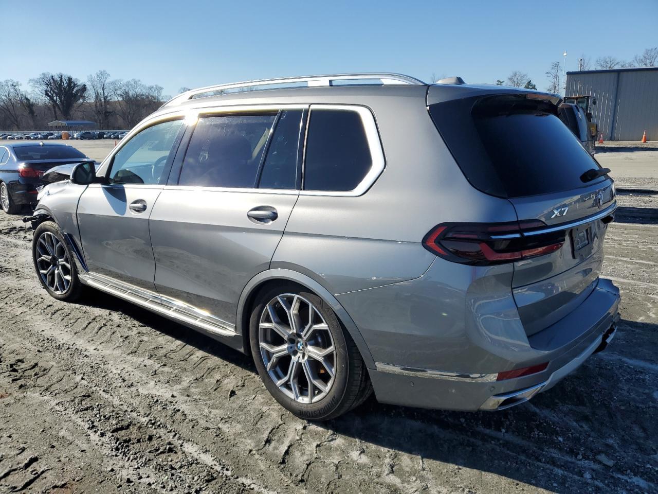 2024 BMW X7 XDRIVE4 - Фото 2