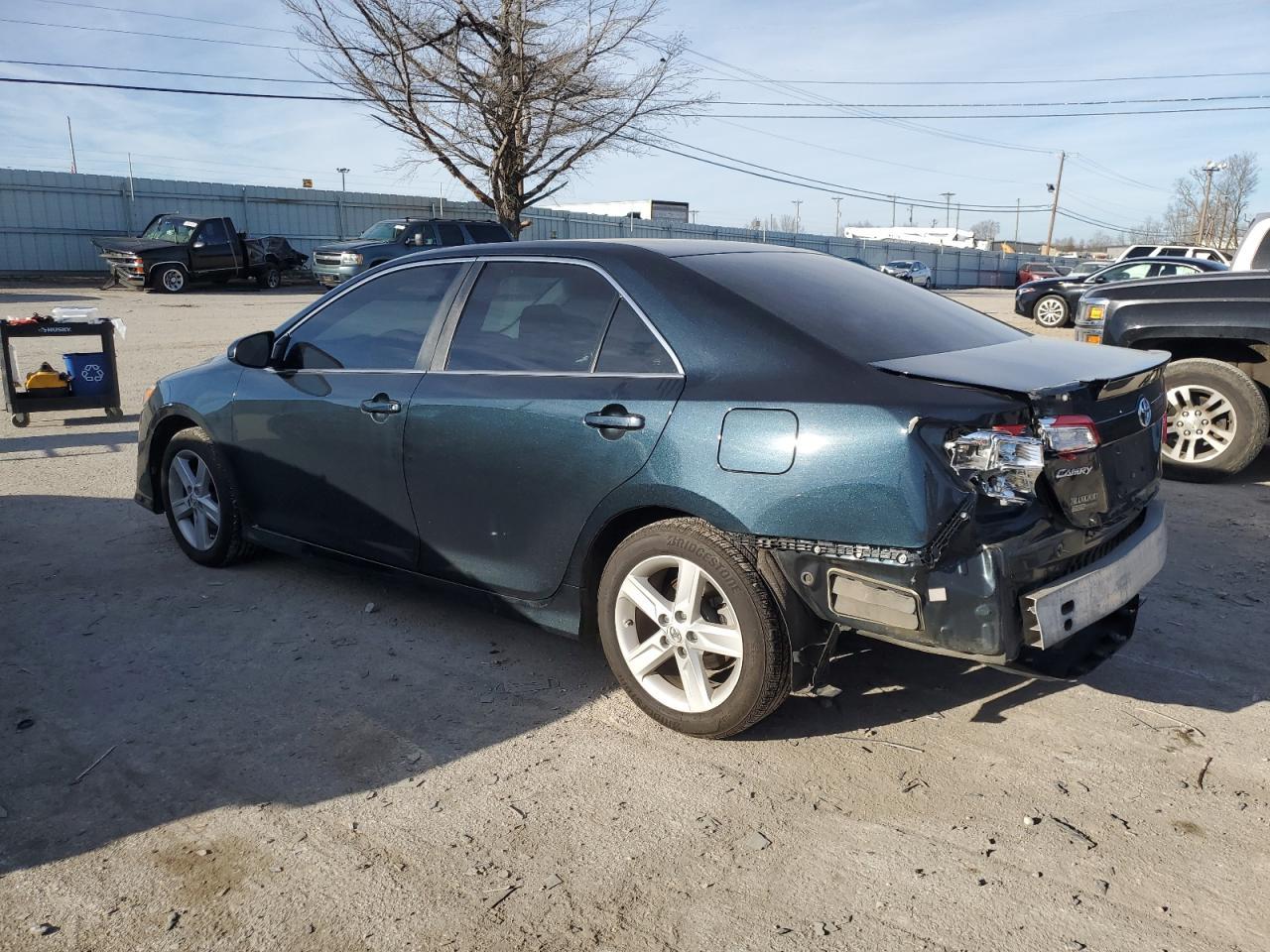 2014 TOYOTA CAMRY L - Фото 2