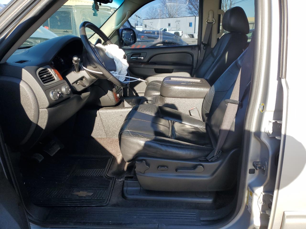 2011 CHEVROLET TAHOE K150 - Image 7