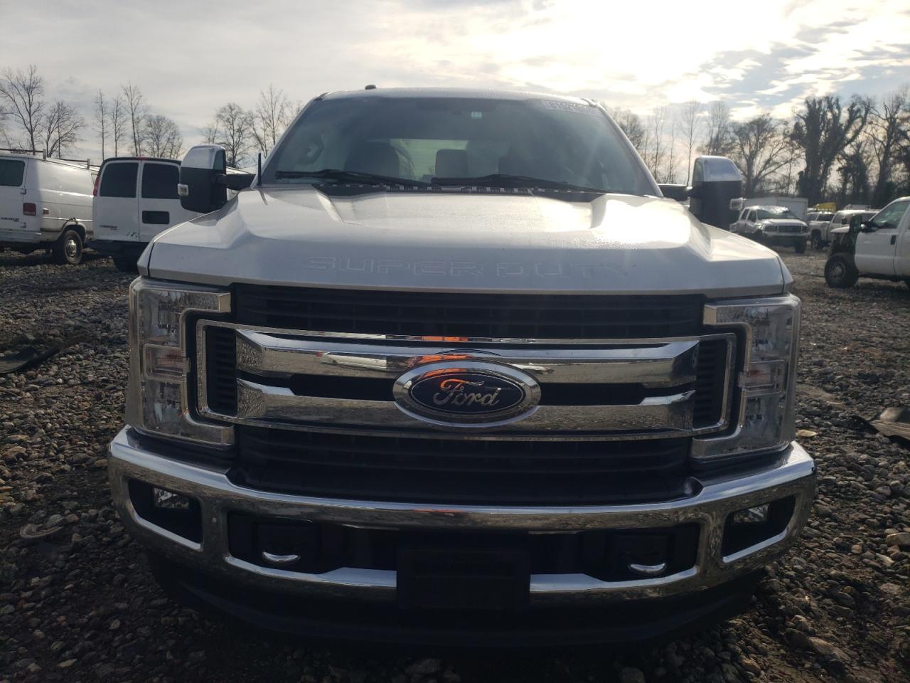 2017 FORD F250 SD - Image 5