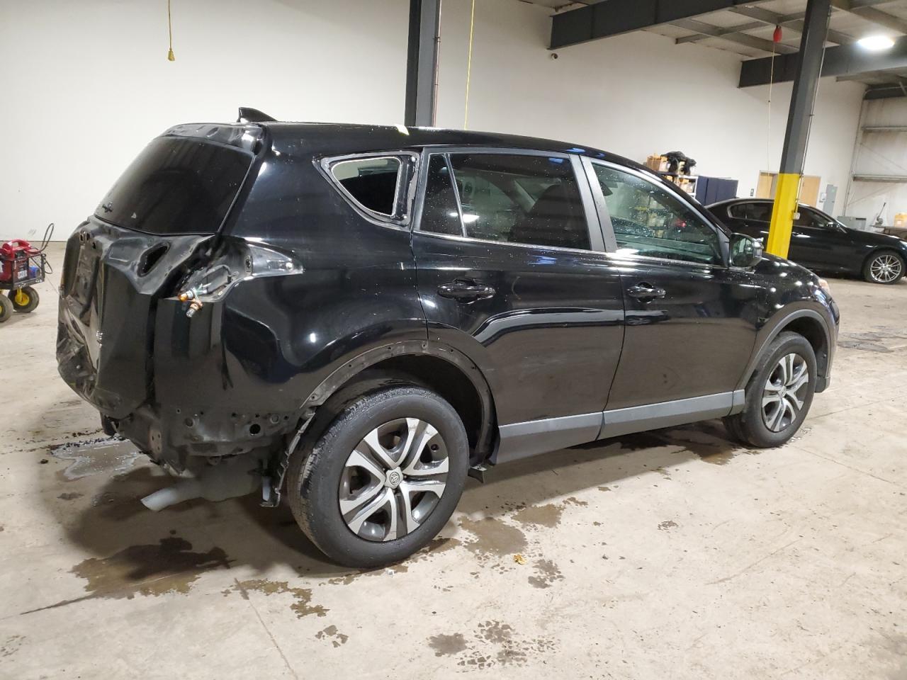 2017 TOYOTA RAV4 LE - Image 3