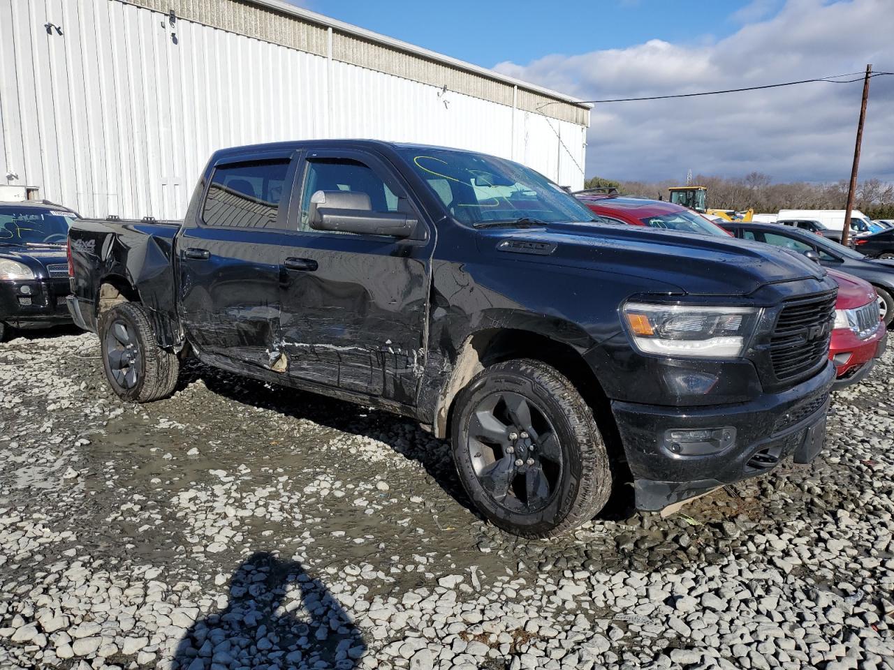 2019 RAM 1500 BIG H - Фото 4
