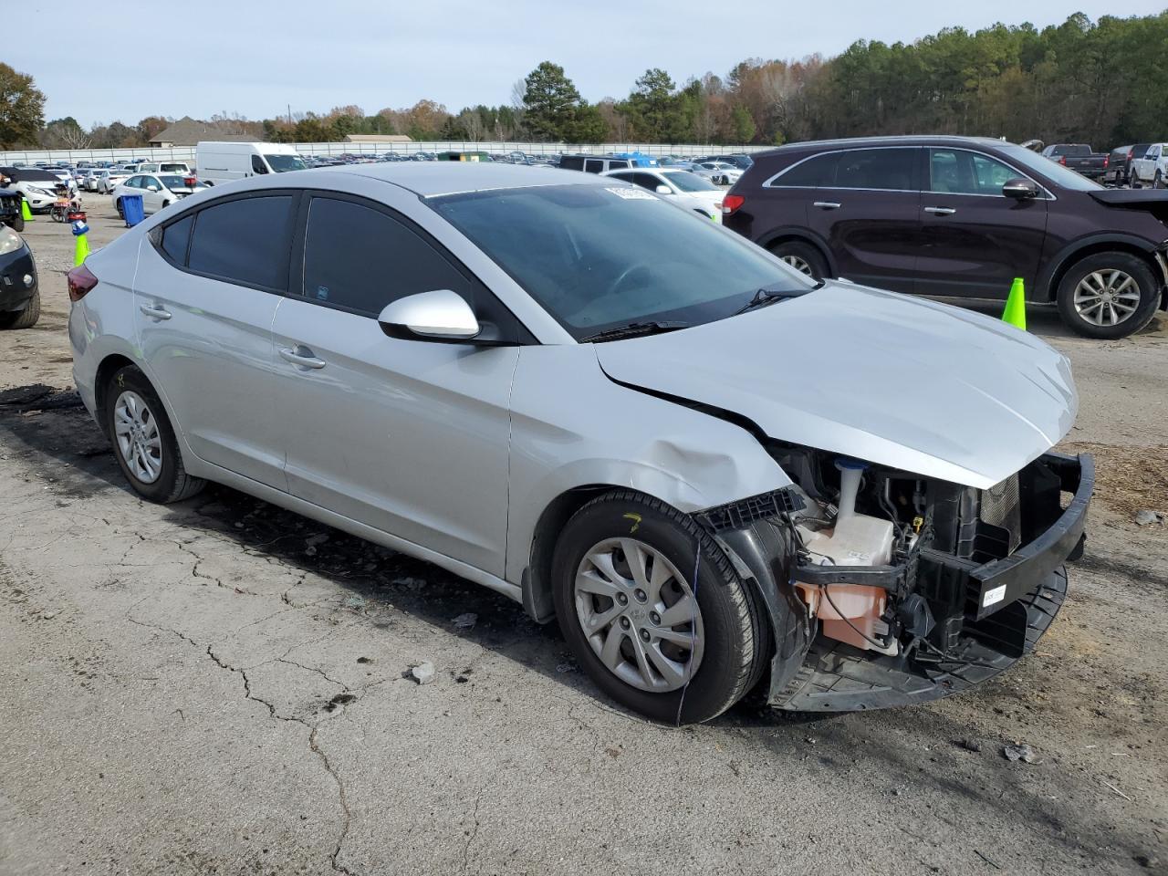2019 HYUNDAI ELANTRA SE - Image 4