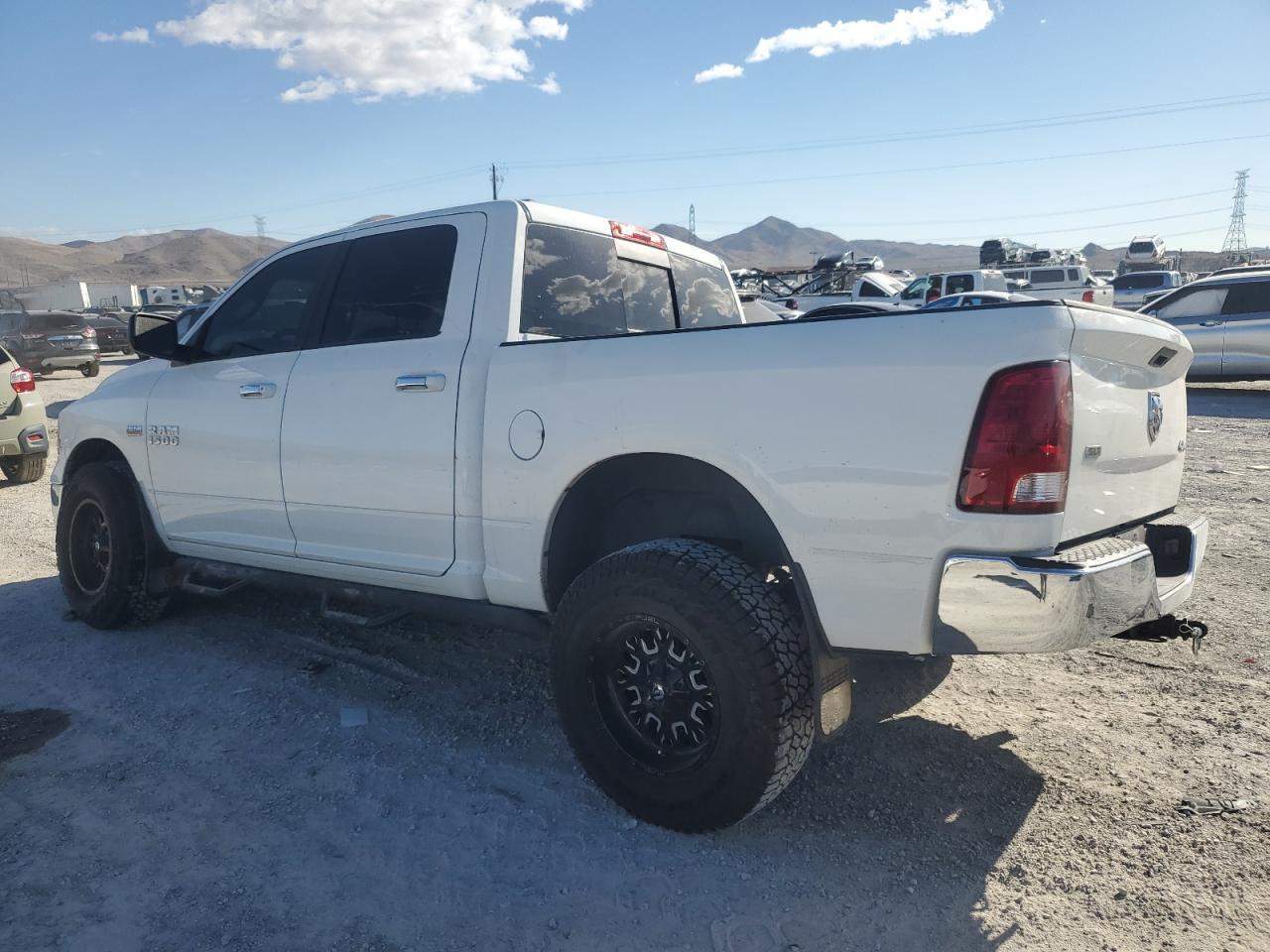 2014 RAM 1500 SLT - Фото 2