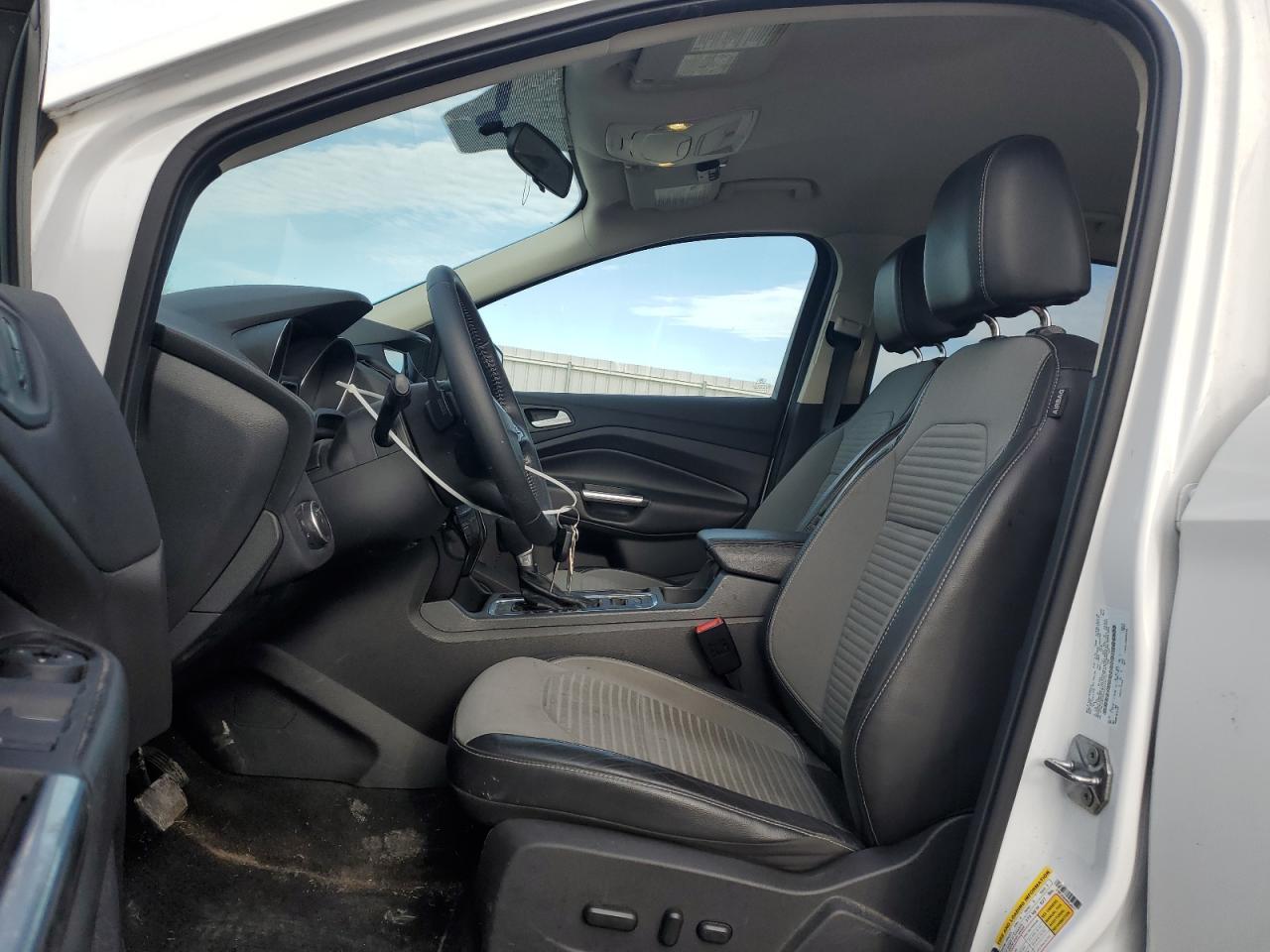 2017 FORD ESCAPE SE - Image 7