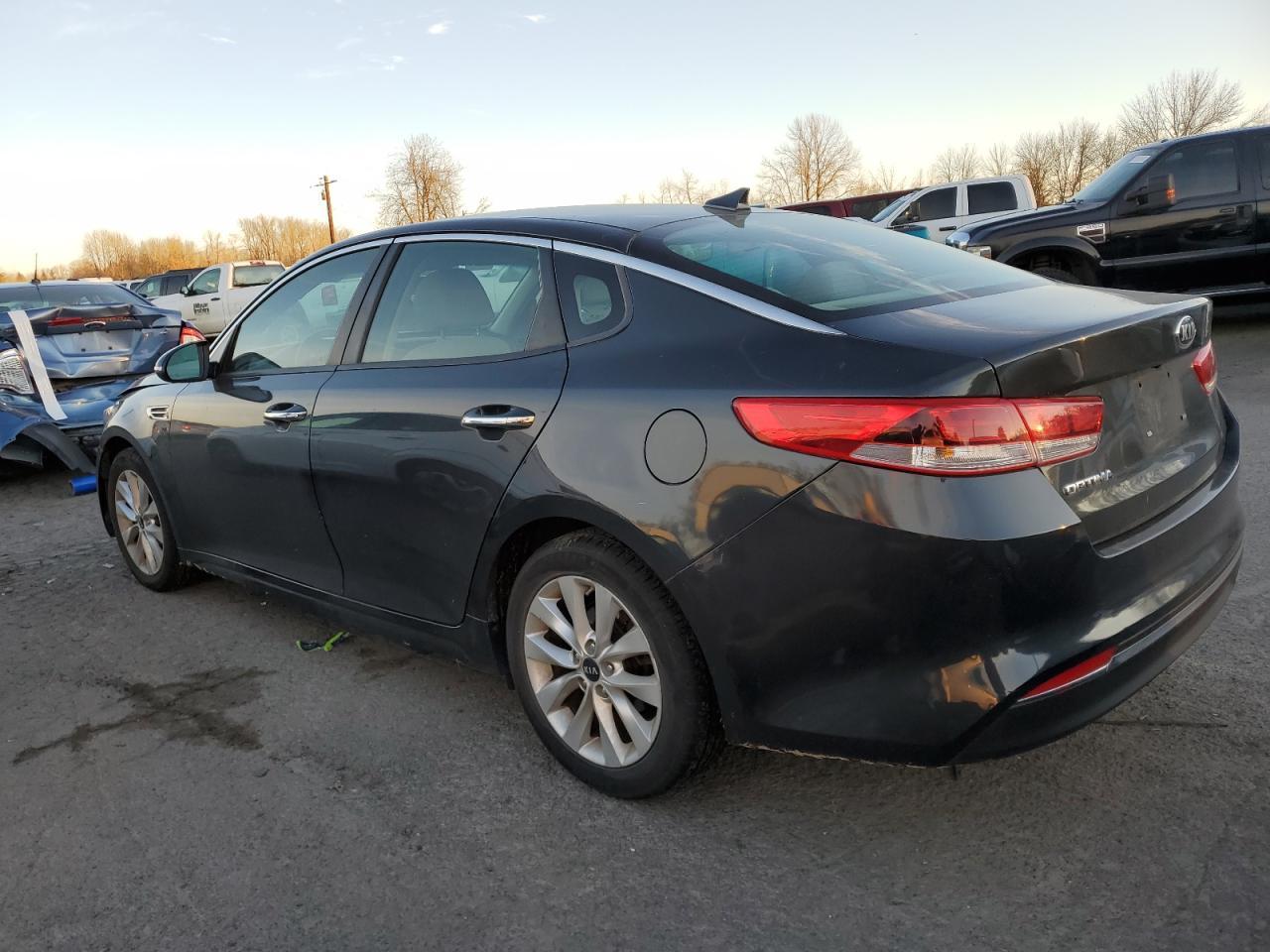 2016 KIA OPTIMA LX - Фото 2