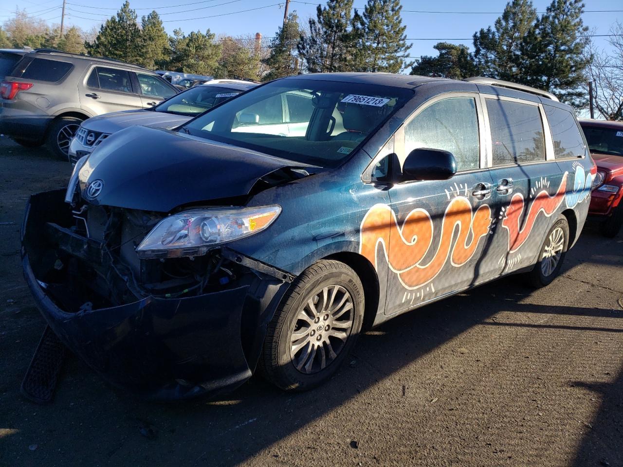 2011 TOYOTA SIENNA XLE