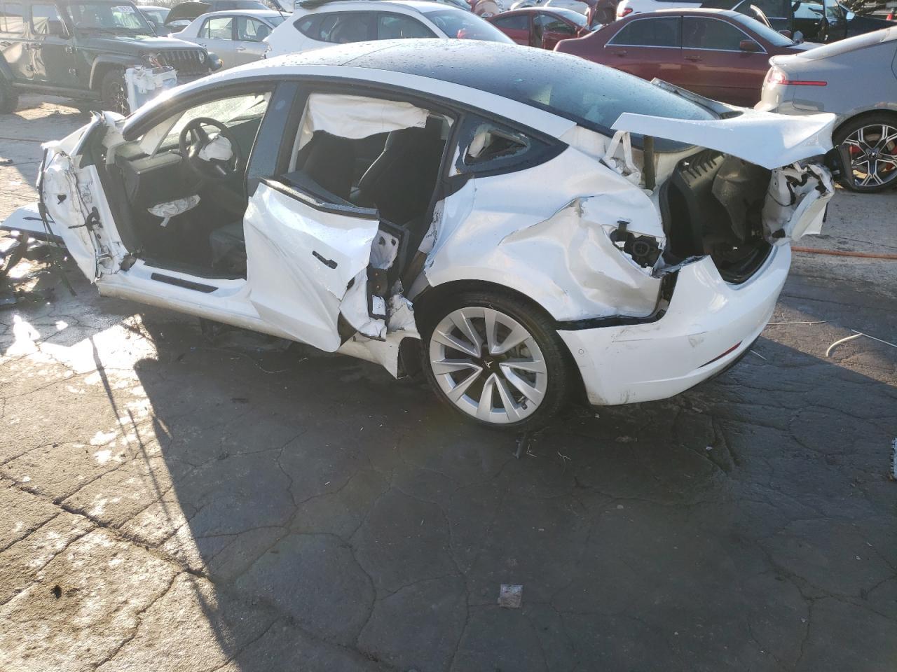 2022 TESLA MODEL 3 - Image 2