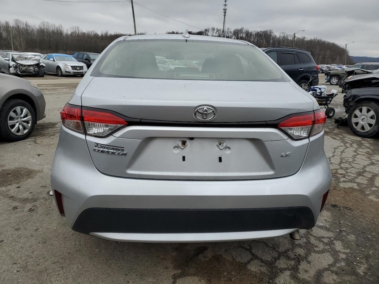 2021 TOYOTA COROLLA LE - Фото 6