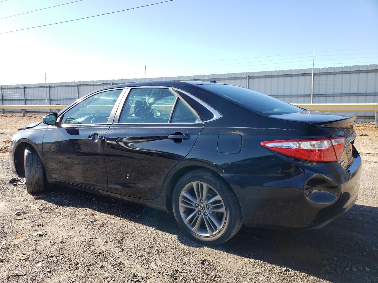 2015 TOYOTA CAMRY LE - Фото 2